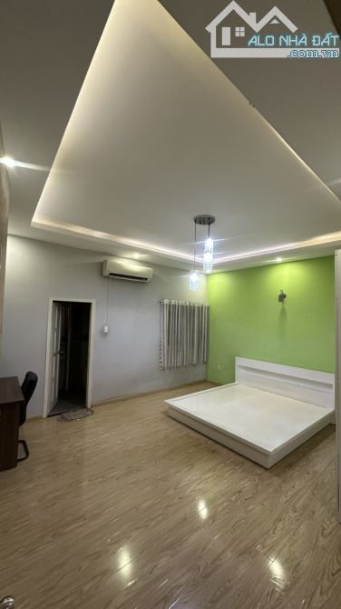 BÁN NHÀ MT ĐƯỜNG NGUYỄN XÍ, BÌNH THẠNH - 5Tầng 176M2 - ĐƯỜNG 20M - 35,2 tỷ - 2