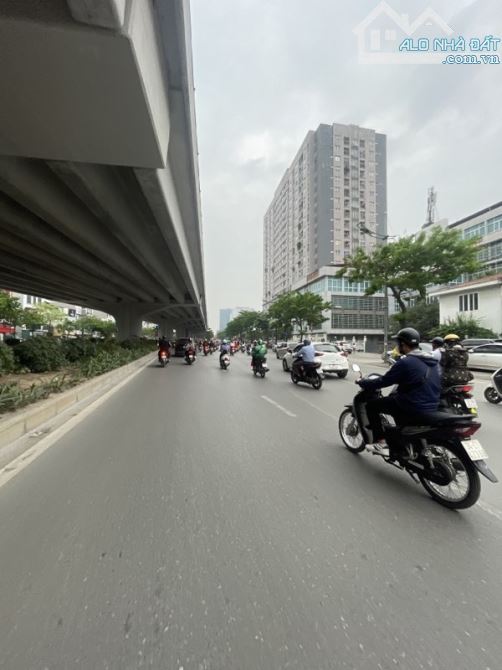 Siêu phẩm mặt phố Phạm Văn Đồng,KD đỉnh cao, MT siêu rộng, 9 tầng, vỉa hè đá bóng, 19tỷ - 2