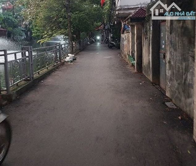 Bán Đất Tặng Nhà Mặt Hồ Lô Góc Quan Nhân Thanh Xuân Ô Tô KD DT 175/180M MT 8M Giá 42.2Tỷ. - 2