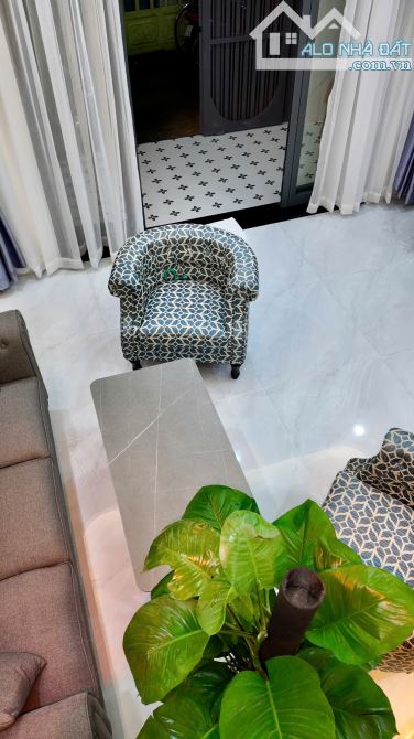 Chính chủ bán nhà Huỳnh Văn Bánh 2 MT, ngang 4.6m, 59m2, giá chỉ 8.2 tỷ - 2