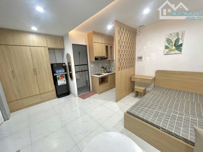 Tòa chung cư mini Láng Hạ 20 phòng, 2 thoáng, dòng tiền 120 triệu, ngõ thông, gần phố, 82m - 2