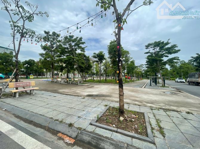 3 GÓC LÔ THOÁNG. TẠI KIM CHUNG ĐÔNG ANH. DT: 60M - 2