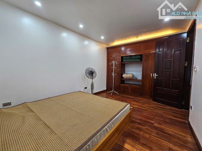 Nhà Mỗ Lao nội thất toàn gỗ đẹp lung linh, đường to rộng ô tô đỗ thoải mái, 50m2, hơn 14 t - 2