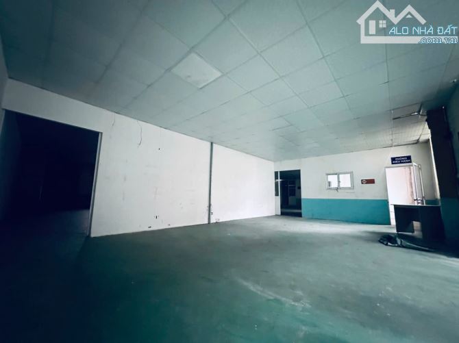Cho thuê kho diện tích 550m2 đường Hữu Hưng, Dương Nội, Hà Đông - 2