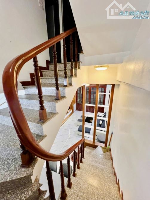 Nhà Đẹp Ở Ngay- Thụy Khuê- Lạc Long Quân-32M x 5 Tầng -7.2 Tỷ- Ô Tô đỗ gần - 2