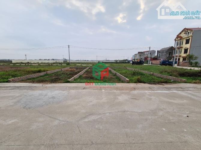 BÁN 61 M ĐẤT ĐẤU GIÁ X1 SƠN DU - NGUYÊN KHÊ- ĐÔNG ANH, ĐƯỜNG 8M, GẦN ĐƯỜNG VÕ NGUYÊN GIÁP. - 2