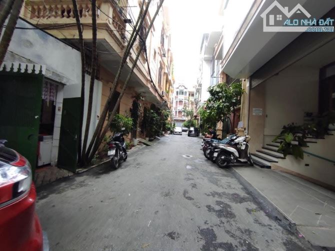 BÁN NHÀ LÔ GÓC, Ô TÔ, MẶT PHỐ ĐẶNG THÙY TRÂM, DT 70M, 5 TẦNG, MT 6M, GIÁ NHỈNH 27 TỶ - 2