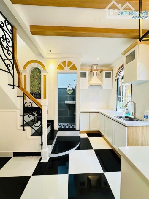 NGÔI NHÀ CỔ TÍCH 41M2 TRONG TRUNG TÂM P3 GÒ VẤP – SỔ SÁCH ĐẸP NHƯ TRUYỆN – CHỈ CÓ HƠN 4 TỶ - 2