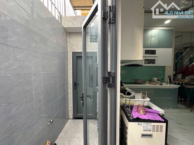 Bán nhà 1T2L đường Dương Đình Hội - Phước Long B, 4.5 x 15.3 = 68m2 - 2