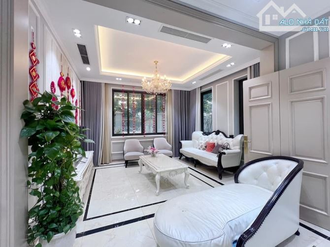 Cực hiếm Biệt thự Làng Việt Kiều Châu Âu 255m2 lô góc MT20m, thang máy kinh doanh giá tốt - 2