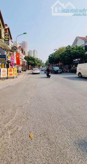 Bán nhà phố Nguyễn Văn Lộc, Hà Đông 200m2 MT9m ô tô kinh doanh nội thất xịn giá 50 tỷ - 2