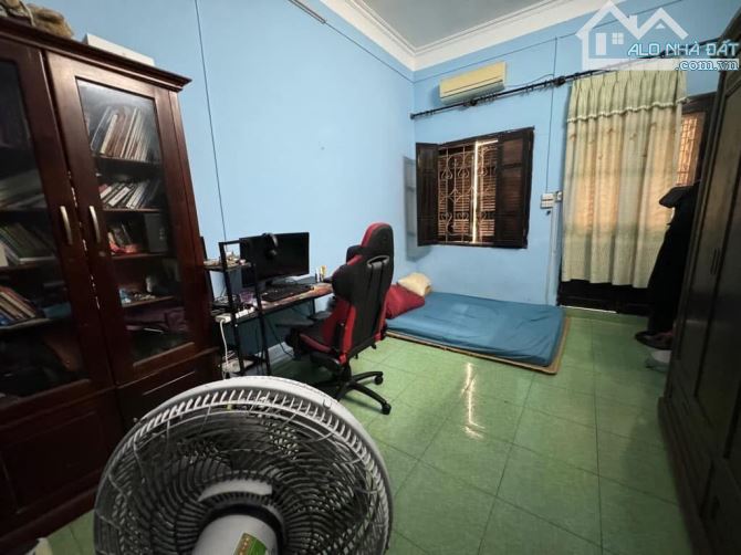 NGUYỄN CÔNG TRỨ 35m 3T MT4,5 lô góc- Ngõ thông,ba bước ra ôt ô, đường hồ Hương Viên. - 2