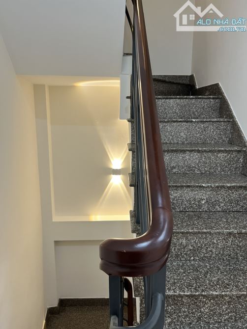 Bán gấp mặt tiền Đường Số 8, P 11, Gò Vấp. 48m2 . khu hiếm nhà bán chỉ 9.2 tỷ - 2