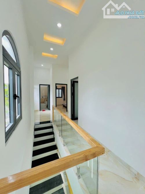 NHÀ CHÍNH CHỦ, RỘNG 120M, ĐƯỜNG XE HƠI, GIÁ CHỈ 2 TỶ 8 NGAY TRUNG TÂM THỦ DẦU MỘT. - 2