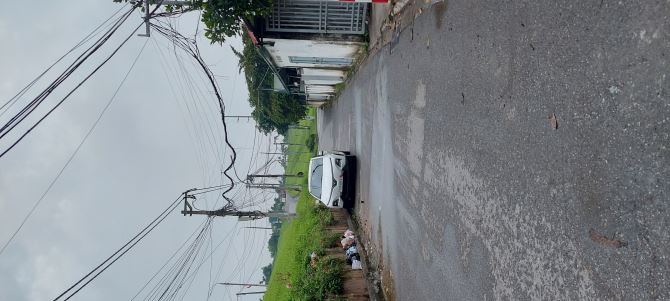 BÁN ĐẤT BÁT KHỐI ĐẸP Ô TÔ TRÁNH . 50M .MT 5. NHỈNH 5 TỶ - 2