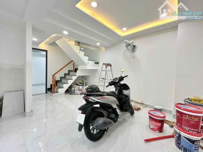 Bán nhà 3 tầng, 43m2, 4PN, gần MT Đoàn Thị Điểm, 8.6 tỷ - 2