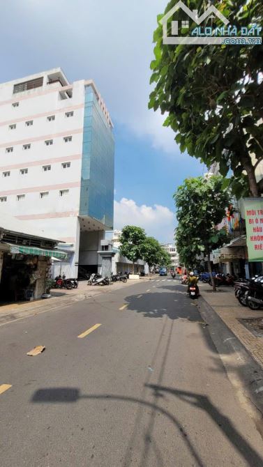 GIẢM 7 TỶ! BÁN TÒA NHÀ 1069M2 HẦM 8 TẦNG GẦN TRẦN HƯNG ĐẠO, QUẬN 5 - 2
