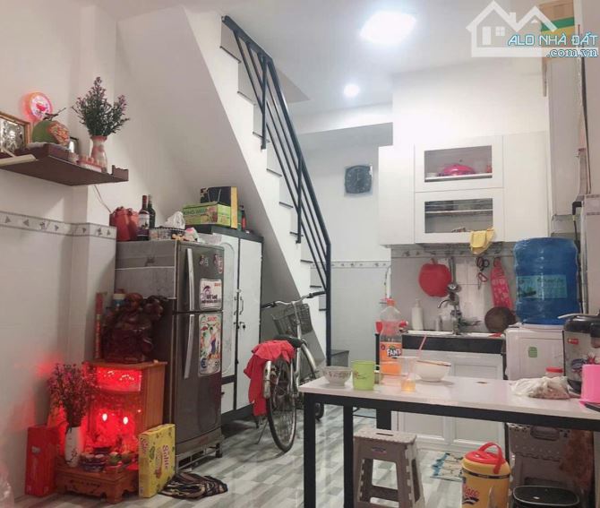 Bán nhà Tân Phú, Nguyễn Sơn, 3,98tỷ, nhà 2 tầng, 3,1 nở hậu * 9m, 27m2, sổ hồng riêng - 2