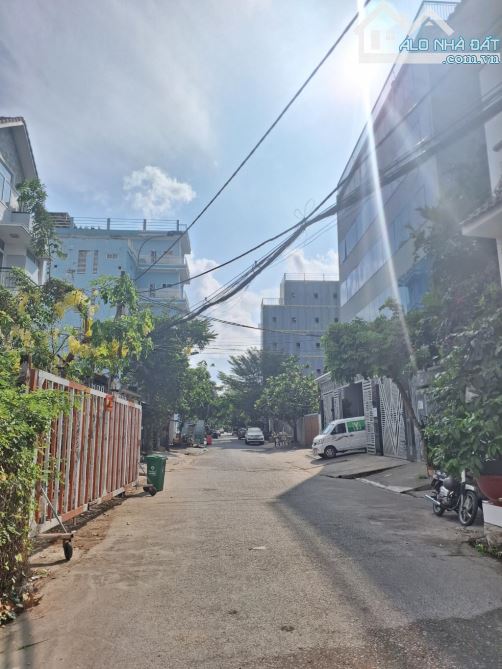 Lô đất (17x20) Góc 2 mặt tiền đường 12m  khu A làng Đại Học Lê Văn Lương Phước Kiển, 30 tỷ - 2