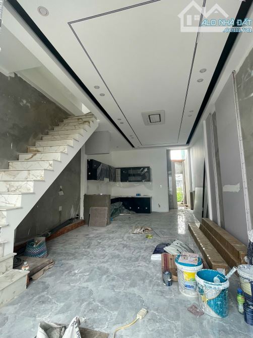 NHÀ ĐẸP MẶT TIỀN ĐƯỜNG TÔ VĨNH DIỆN CẦN THƠ GẦN ĐẠI HỌC FPT, BV NHI ĐÔNG - 2