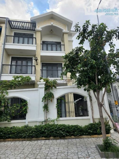 Biệt Thự 10,7 x 17m, 3 lầu đường Đặng Thuỳ Trâm Bình Thạnh, Giá chỉ 31,5 tỷ - 2