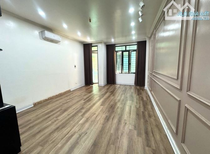 RẤT HIẾM - BÁN NHÀ PHÂN LÔ ĐỖ QUANG 40M2 - 5 TẦNG - 4M MẶT TIỀN - 17.5 TỶ - Ô TÔ VÀO NHÀ - 2