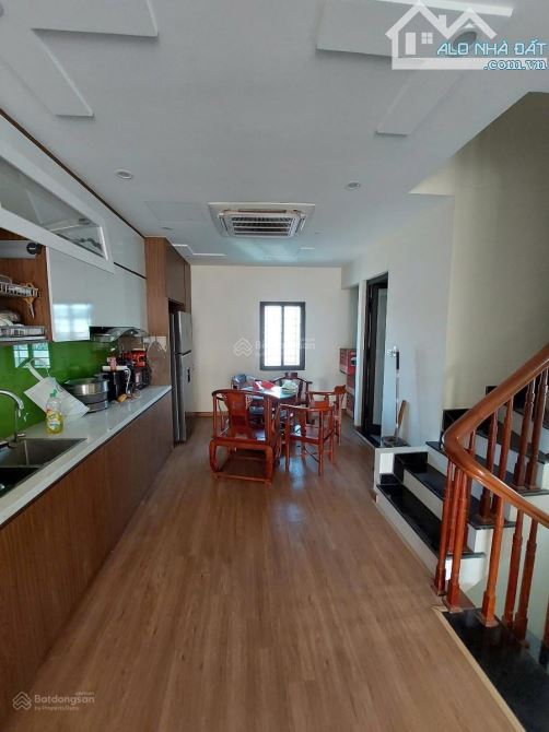 Bán nhà Lạc Long Quân - toà văn phòng - ô tô tránh - 65m2 - 7 tầng thang máy, giá 22.8 tỷ - 2