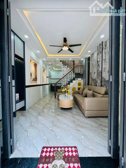 HẺM XE HƠI 6M - THÔNG - QUANG TRUNG - NGANG 3.5 X 11M - 4 TẦNG - P14 GÒ VẤP - CHỈ 5.X TỶ - 2