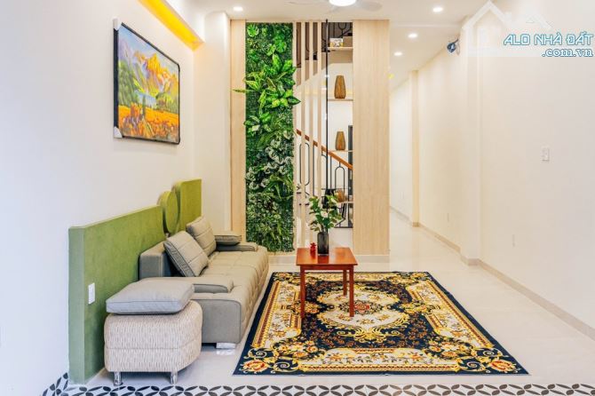 Bán nhà 5 tầng sát vách Gò Vấp- 65m2- Hẻm 8m có lề- Khu Phân lô ngã 4 ga- Hà Huy Giáp - 3