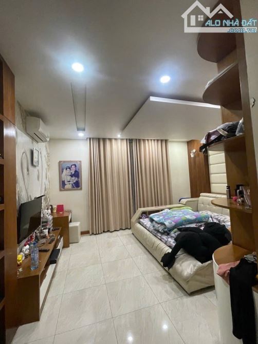 Bình Tân, Mặt tiền nhựa Kinh doanh, Nhà đẹp 3 Tầng, 118m2, ngang 5.2m,giá rẻ - 3