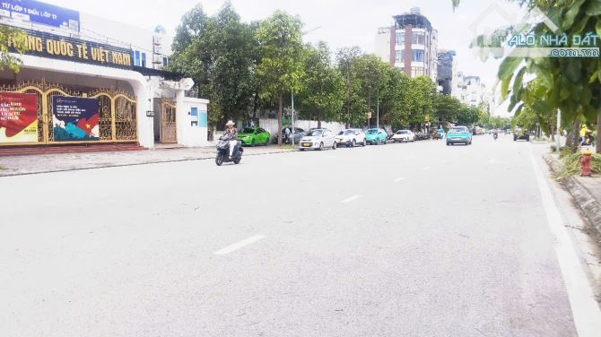 Bán đất dịch vụ Dương Nội, mặt đường siêu thị Aeon Mall, đẹp ko tì vết, view biệt thự - 3