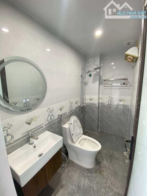 Bán nhà trong ngõ đường Liên Hà 1 ngõ to - 3