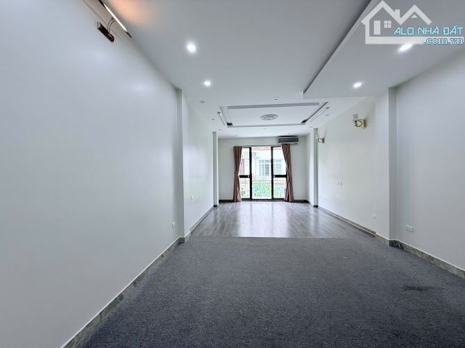 Cho thuê nhà mới thông sàn thang máy đường ô tô tránh ngõ 152 Võ Chí Công. 70m x 6t, mt 5m - 3