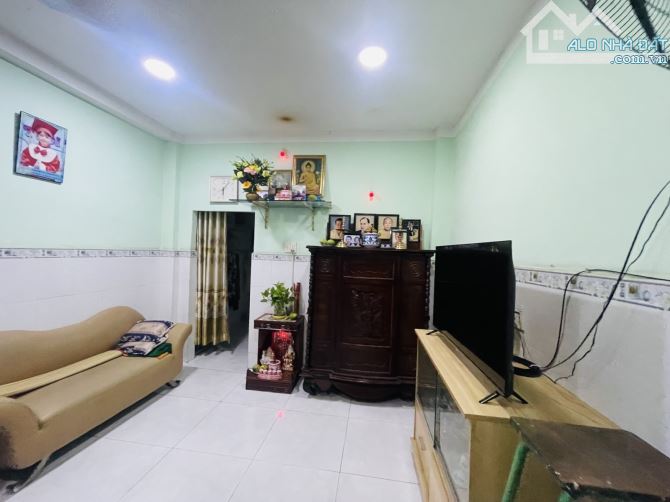 Hẻm xe hơi ngay Chợ hoa Hồ Thị Kỷ. Gần 50m2. 2 tầng. 2Pn. Sổ đẹp. Giá 8,x tỷ. - 3