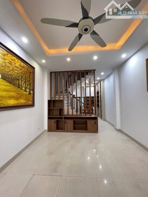 Bán nhà Thượng Thanh, Long Biên, hai thoáng, 4 ngủ, nở hậu nhẹ, 47.9m², giá 7.5 tỷ - 3