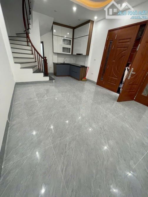 Anh Hà nhờ bán nhà Nguyên Xá, 5 tầng ô tô đỗ cửa, cách 15m ra phố nhỉnh 6 tỷ. - 4