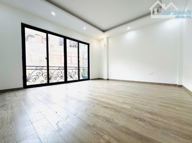 BÁN NHÀ TRƯƠNG ĐỊNH, FULL NỘI THẤT, SÂN CỔNG ĐỂ XE, GẦN Ô TÔ, 46M2, 6 TẦNG GIÁ 7,68 TỶ - 4
