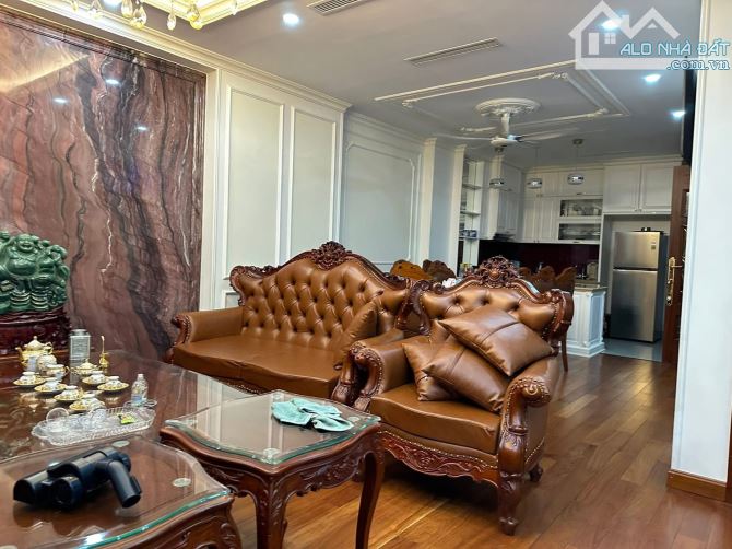 GIA ĐÌNH CẦN BÁN LIỀN KỀ HDMON HÀM NGHI, 7 TẦNG THANG MÁY, Ở & KINH DOANH, 100m2 MT 6m - 4