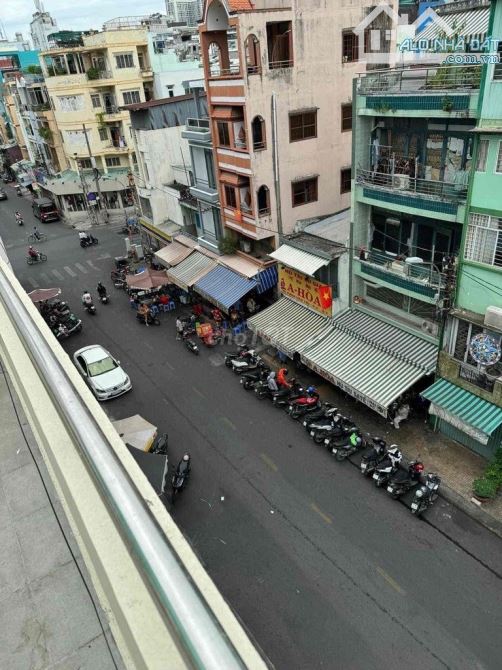 NHÀ ĐANG KINH DOANH 36TR/TH ĐƯỜNG PHAN VĂN TRỊ, QUẬN 5- GIÁ NGỘP 6TỶ960/ 67,5m2 - 4,5mx15m - 4