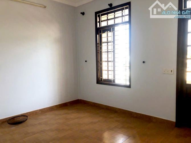 BÁN NHÀ 2 TẦNG | 99m2 | NGANG 5m | ĐƯỜNG PHẠM VĂN ĐỒNG, Ngay TT TP Huế | Giá quá rẻ - 4