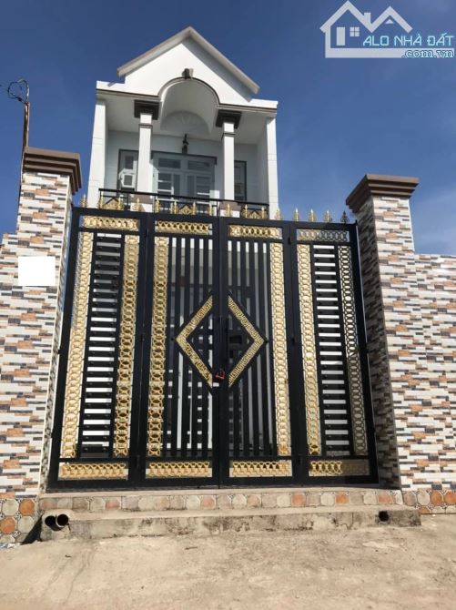 Siêu phẩm nhà HXH Đặng Thúc Vịnh, Hóc Môn.DT:112m2 .Chỉ 4.8 tỷ (TL) - 5