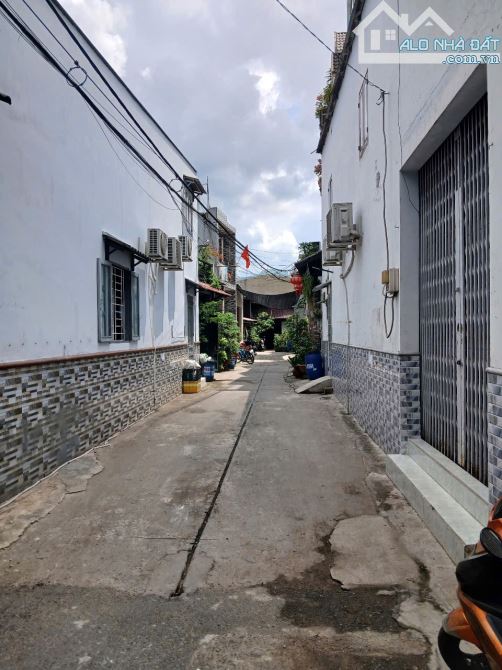 Bán nhà đúc 3,5 tấm đường xe hơi ở bình hưng hoà b giá 4,850 tỷ - 5