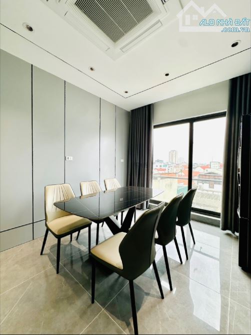 BÁN NHÀ NGỌC THUỴ 40M2 - 6,5TẦNG THANG MÁY - GARA OTO FULL NỘI THẤT CHỈ HƠN 11TỶ - 5