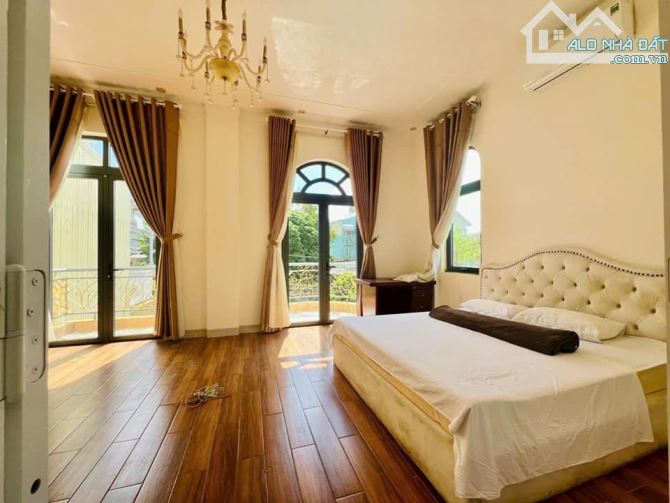 Bán Biệt Thự mặt tiền Bà Triệu P. Hội Phú Pleiku Gia Lai - 5