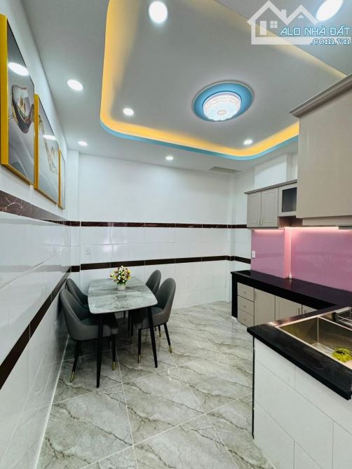 HẺM XE HƠI 6M - THÔNG - QUANG TRUNG - NGANG 3.5 X 11M - 4 TẦNG - P14 GÒ VẤP - CHỈ 5.X TỶ - 5
