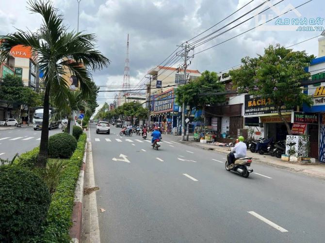 Bán toà nhà 400m2 mặt tiền Đồng Khởi, gần các sở ban nghành, bv Đồng nai. Giá 30 tỷ. - 6