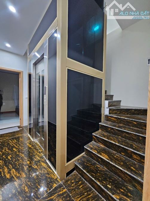 Bán nhà phố Kim Đồng , phân lô , ô tô vào nhà , vỉa hè KD , thang máy  dt 48m x 5T x 18 Tỷ - 6