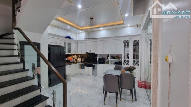 Ms Linh-Bán nhà 3,5 tầng xây liền kề chắc chắn tại An Trực, Sở Dầu vị trí đẹp giá hơn 3 tỷ - 6
