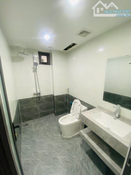 BÁN NHÀ LÔ GÓC  PHỐ THẠCH BÀN LONG BIÊN 6 TỶ 35m, MT 4m FULL NT  Ô TÔ, KD Gần AEON - 6