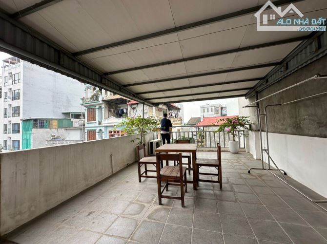 CHO THUÊ NHÀ PHỐ TRỊNH CÔNG SƠN-TÂY HỒ-DT 71M, 4T, 4PN, 4WC,FULL ĐỒ-CHỈ 22TR - 7